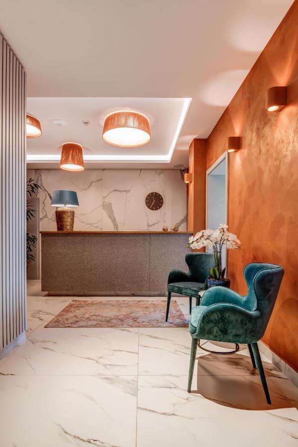 Hotel Central Park 波杰布拉迪 外观 照片